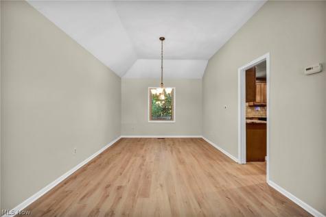 3159 Creekside Drive Westlake OH 44145