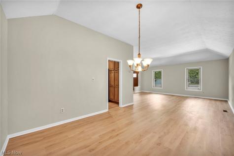 3159 Creekside Drive Westlake OH 44145