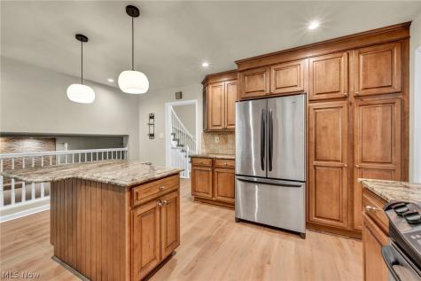 3159 Creekside Drive Westlake OH 44145