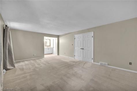 3159 Creekside Drive Westlake OH 44145