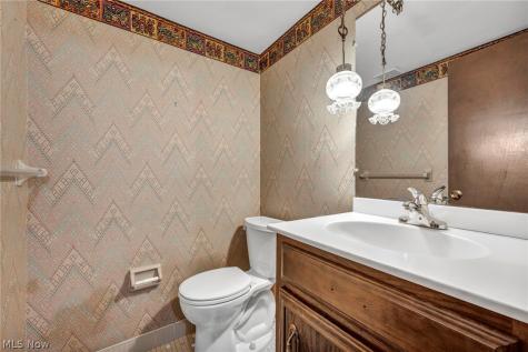 3159 Creekside Drive Westlake OH 44145