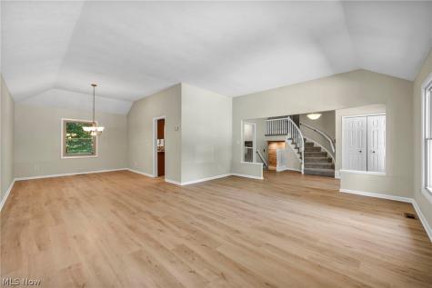 3159 Creekside Drive Westlake OH 44145
