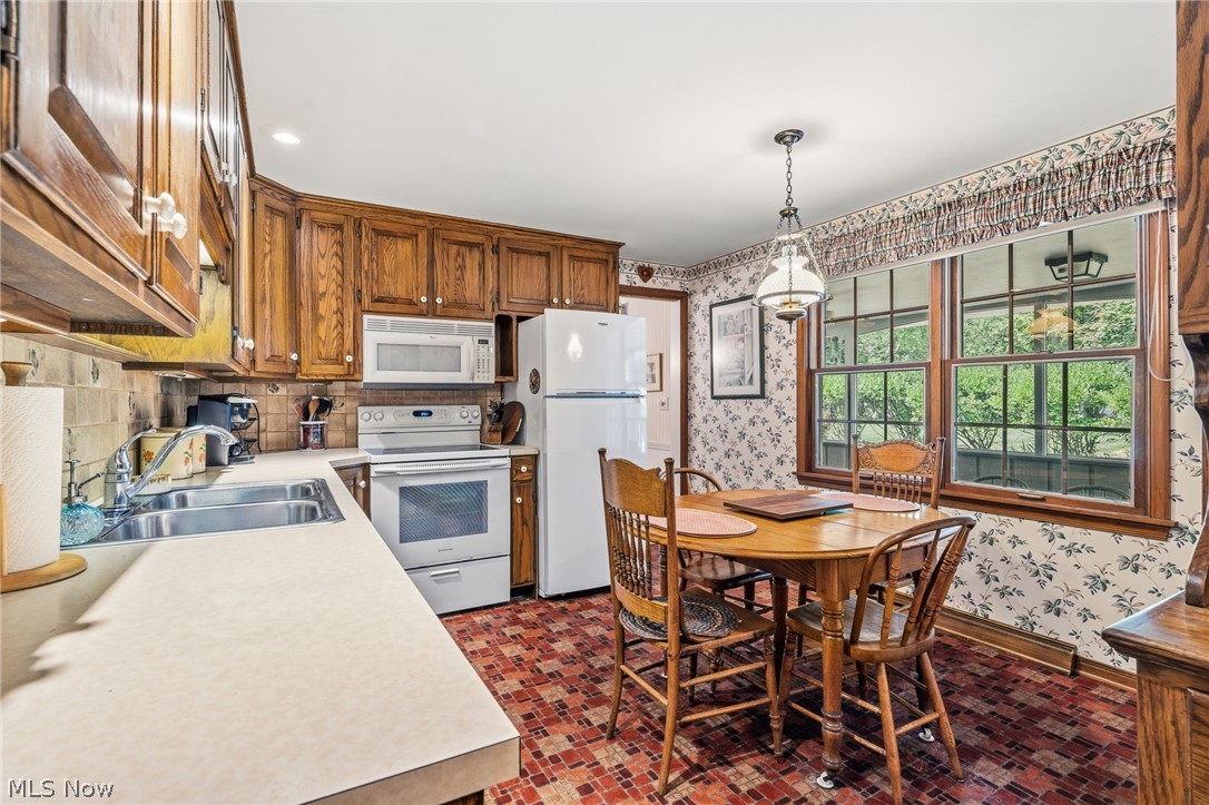 805 Fair Oaks Avenue SW North Canton OH 44720