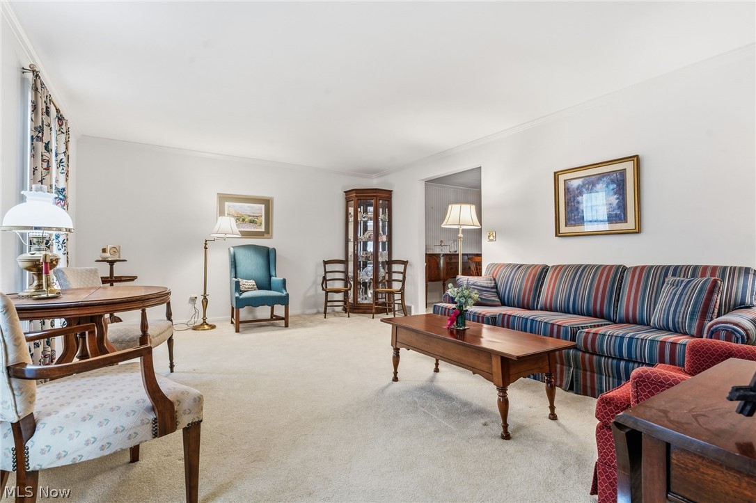 805 Fair Oaks Avenue SW North Canton OH 44720