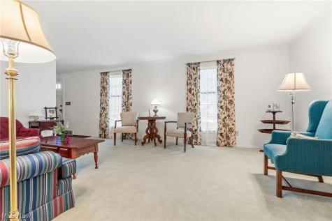 805 Fair Oaks Avenue SW North Canton OH 44720