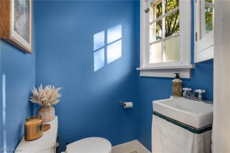 3309 Elsmere Road Shaker Heights OH 44120