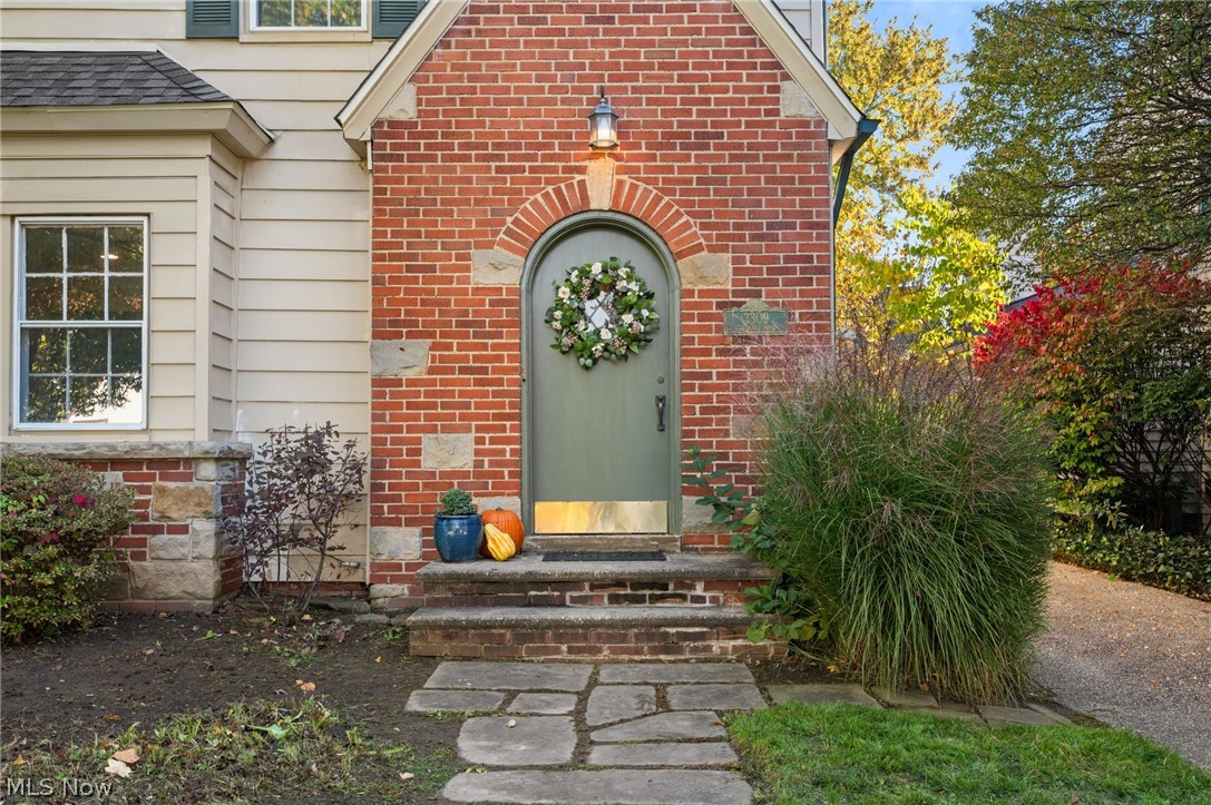 3309 Elsmere Road Shaker Heights OH 44120