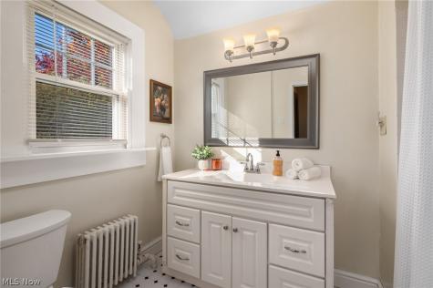 3309 Elsmere Road Shaker Heights OH 44120