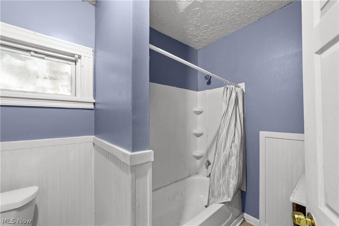 3330 W 59th Place Cleveland OH 44102