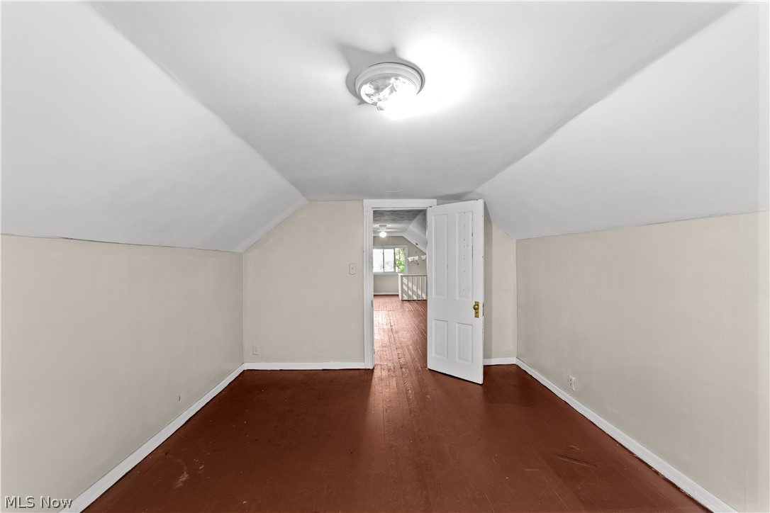 3330 W 59th Place Cleveland OH 44102