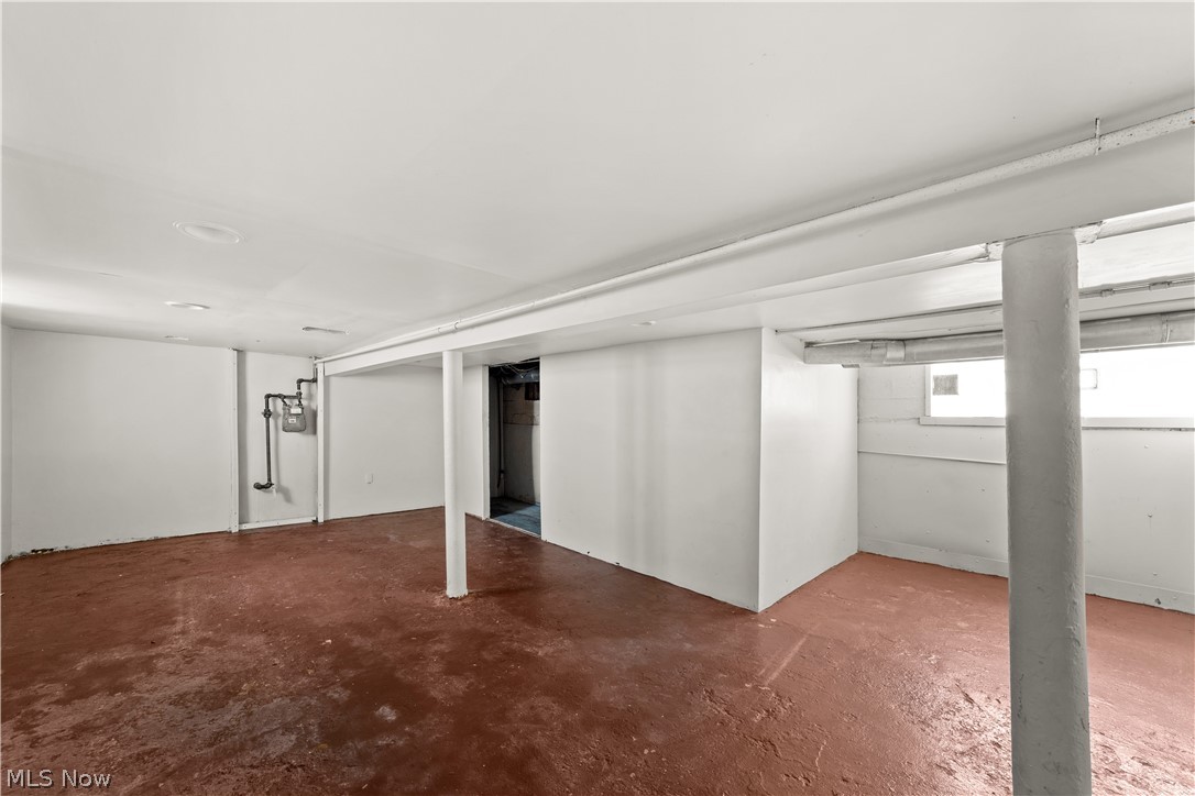 3330 W 59th Place Cleveland OH 44102