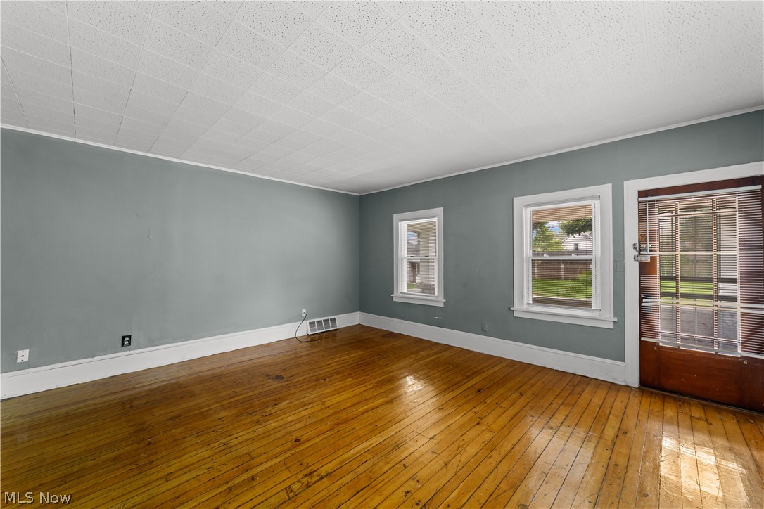 3330 W 59th Place Cleveland OH 44102