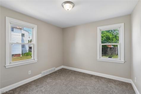 20831 Naumann Avenue Euclid OH 44123