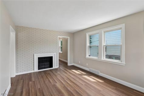 20831 Naumann Avenue Euclid OH 44123