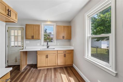 20831 Naumann Avenue Euclid OH 44123