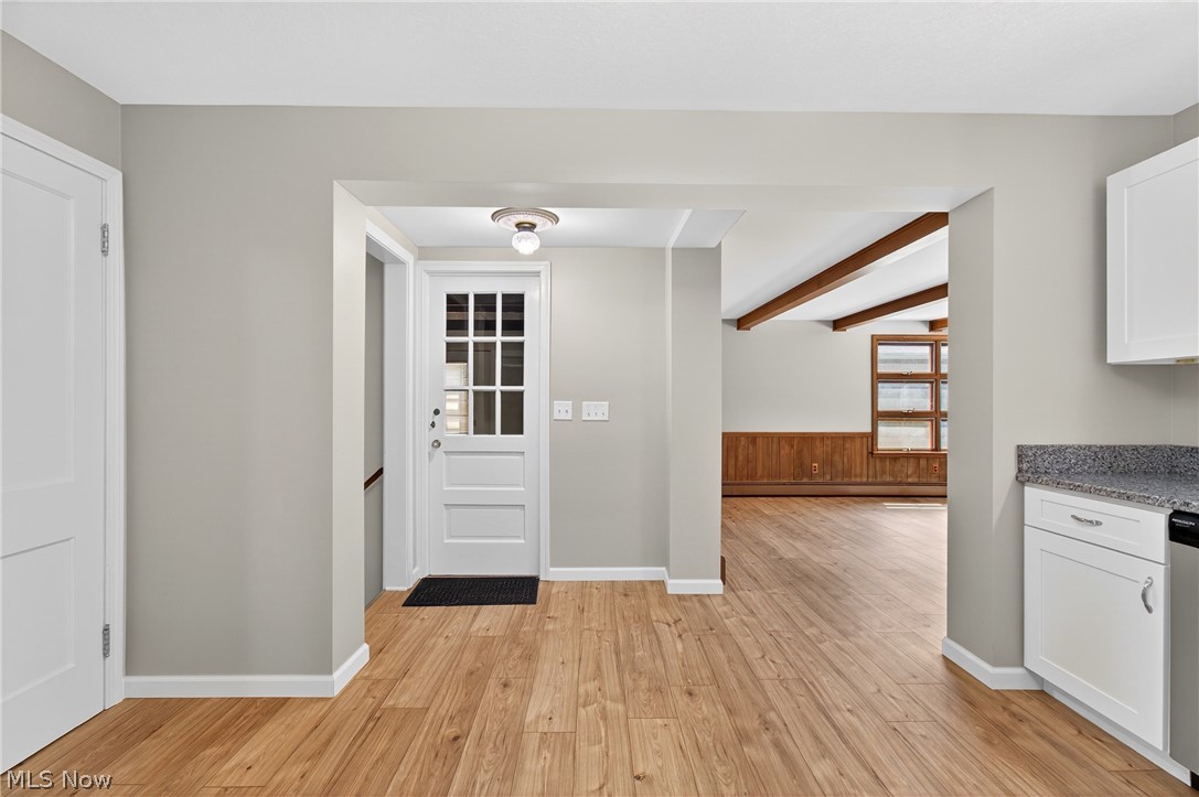 1129 Stratford Avenue NE Massillon OH 44646