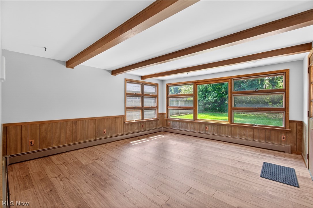 1129 Stratford Avenue NE Massillon OH 44646