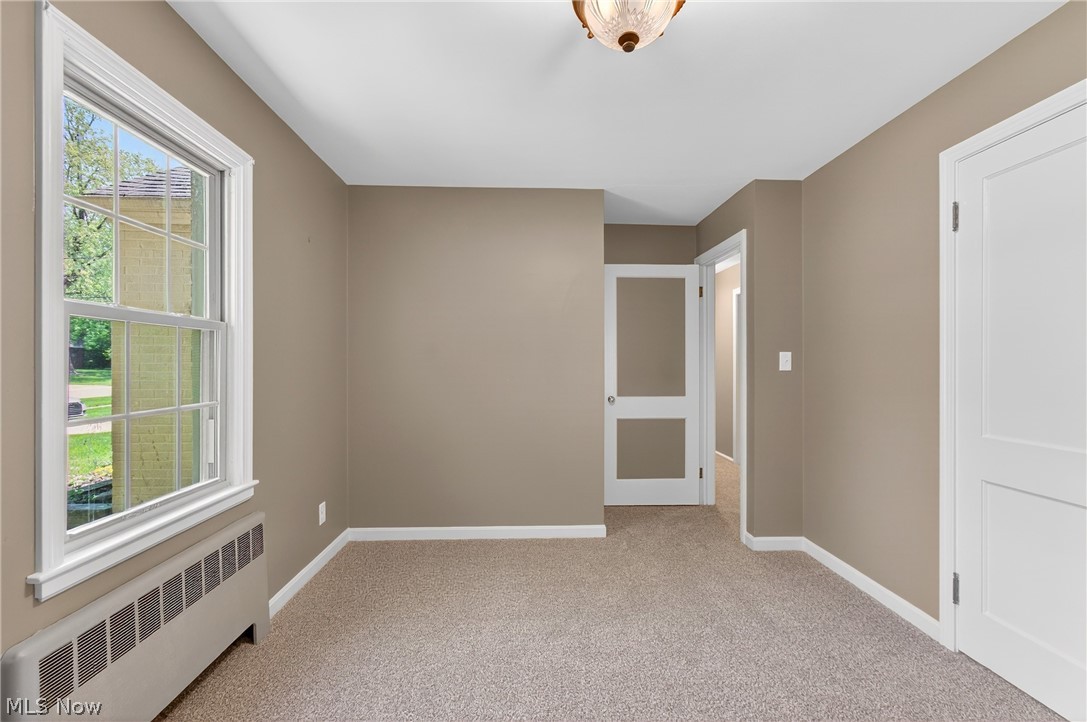 1129 Stratford Avenue NE Massillon OH 44646