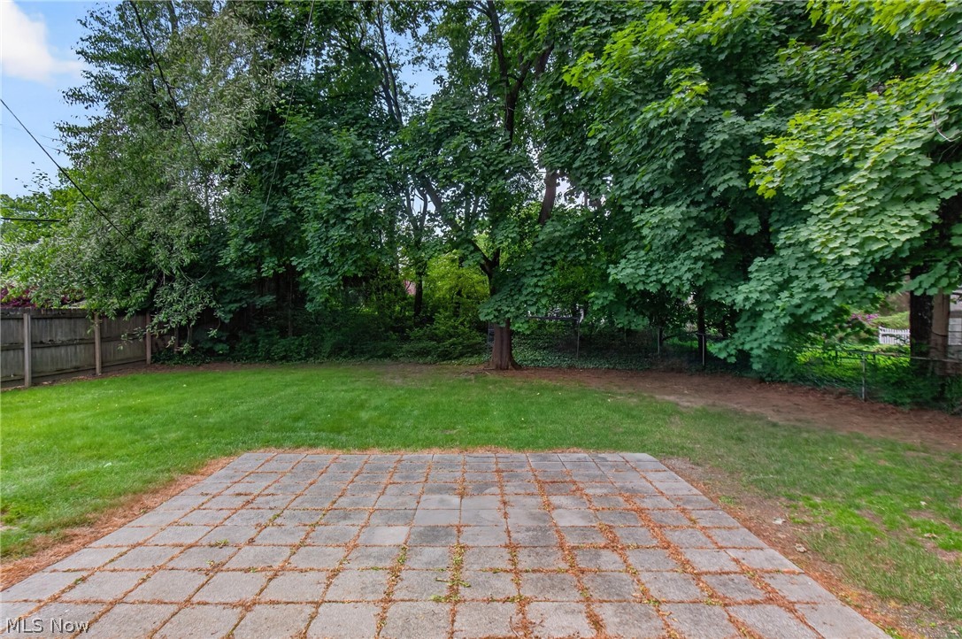 1129 Stratford Avenue NE Massillon OH 44646