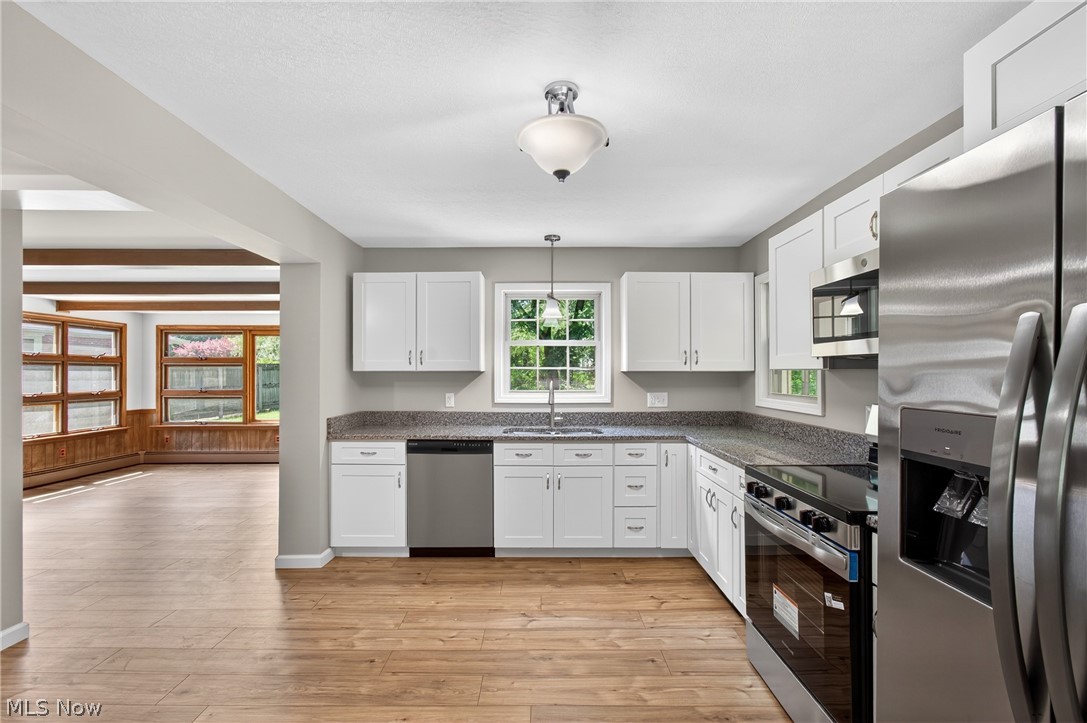 1129 Stratford Avenue NE Massillon OH 44646