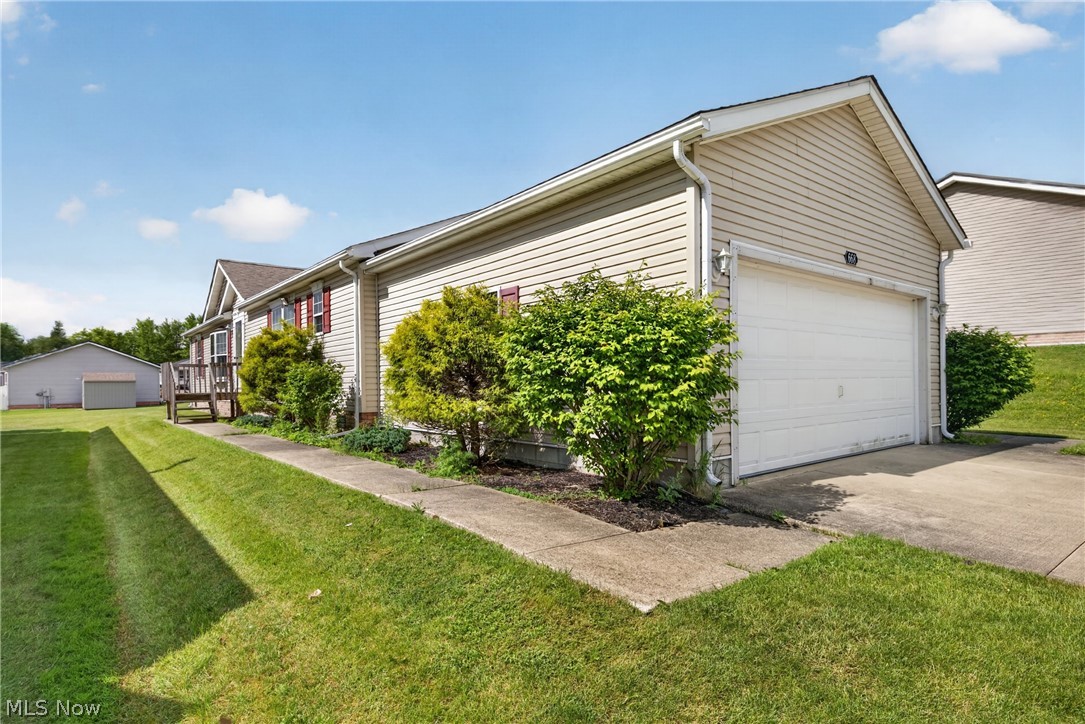 668 Woodlawn Road Chardon OH 44024