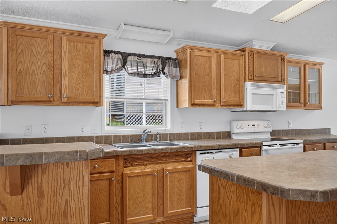 668 Woodlawn Road Chardon OH 44024