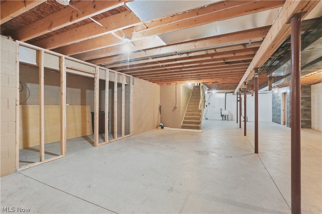 806 Township 1101 Road Ashland OH 44805