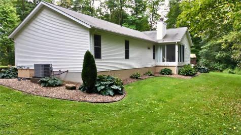 806 Township 1101 Road Ashland OH 44805