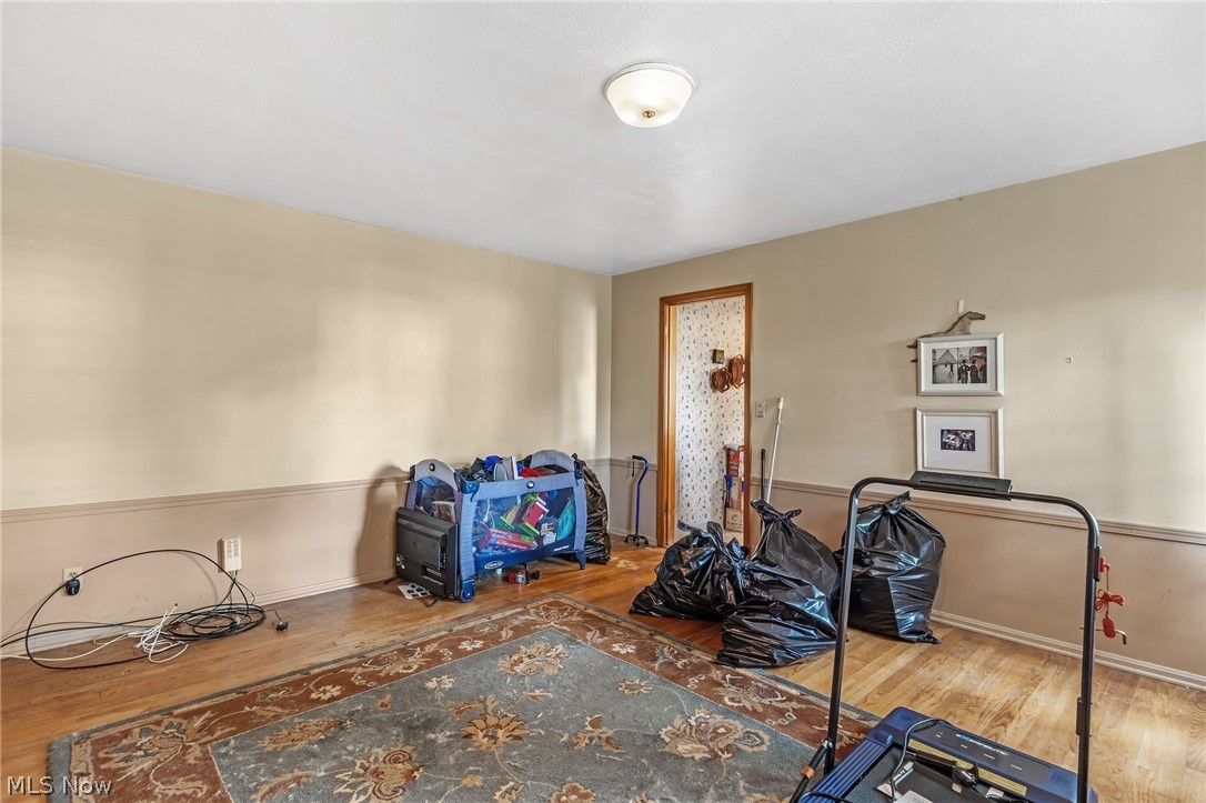 16002 Colletta Lane Cleveland OH 44111