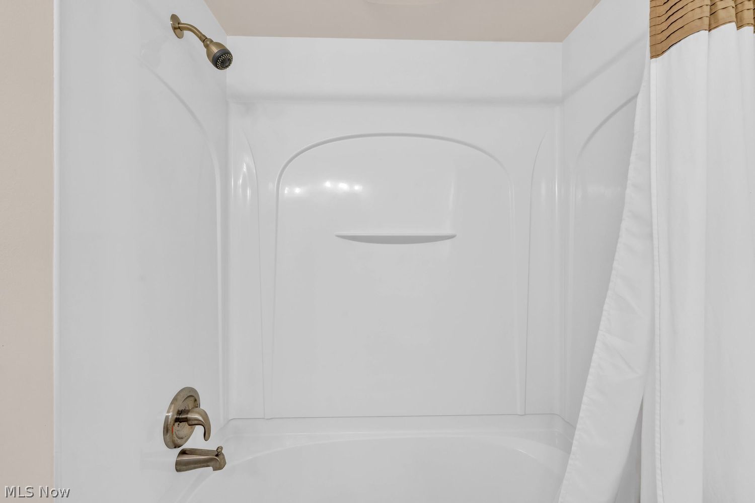2660 Northview Road Rocky River OH 44116