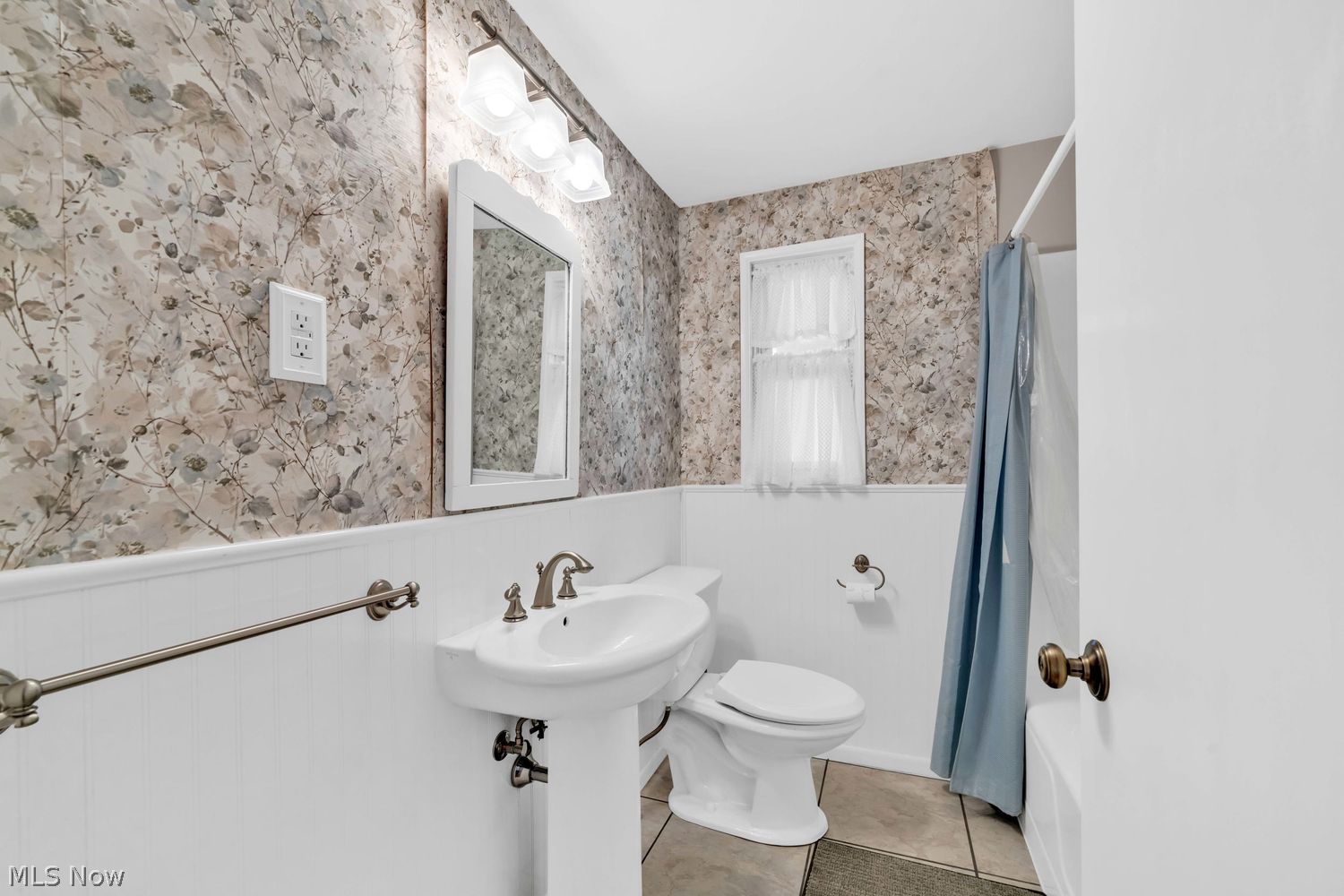 2660 Northview Road Rocky River OH 44116