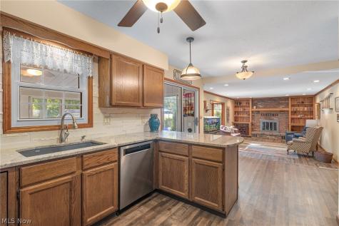 6903 Hidden Valley Drive Amherst OH 44001