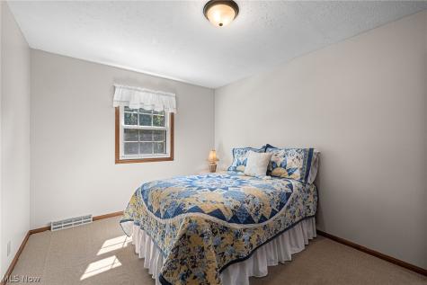 6903 Hidden Valley Drive Amherst OH 44001