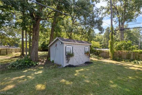 6903 Hidden Valley Drive Amherst OH 44001