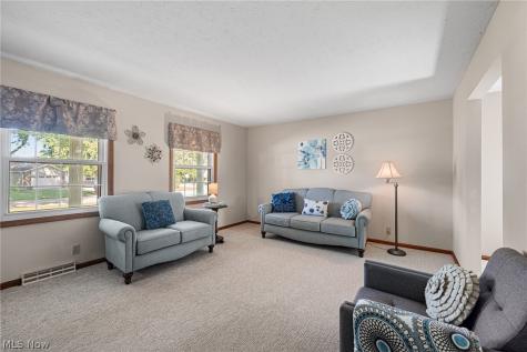 6903 Hidden Valley Drive Amherst OH 44001