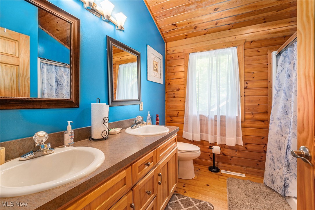 5454 Ledge Road Madison OH 44057