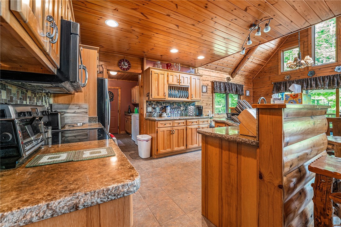 5454 Ledge Road Madison OH 44057