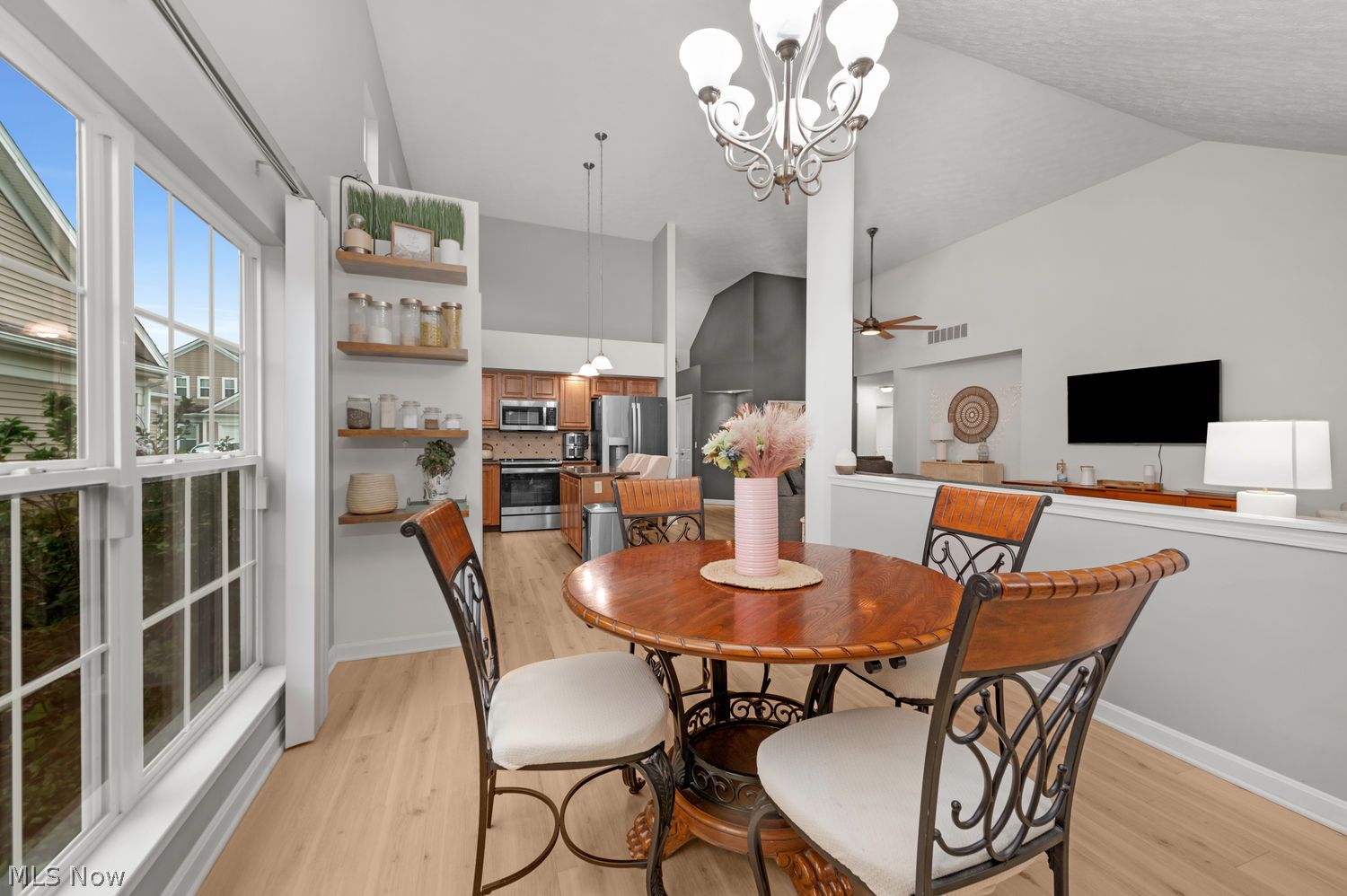 464 Winward Lane Brunswick OH 44212