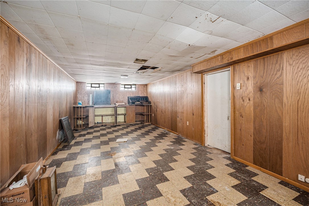 21170 Wilmore Avenue Euclid OH 44123