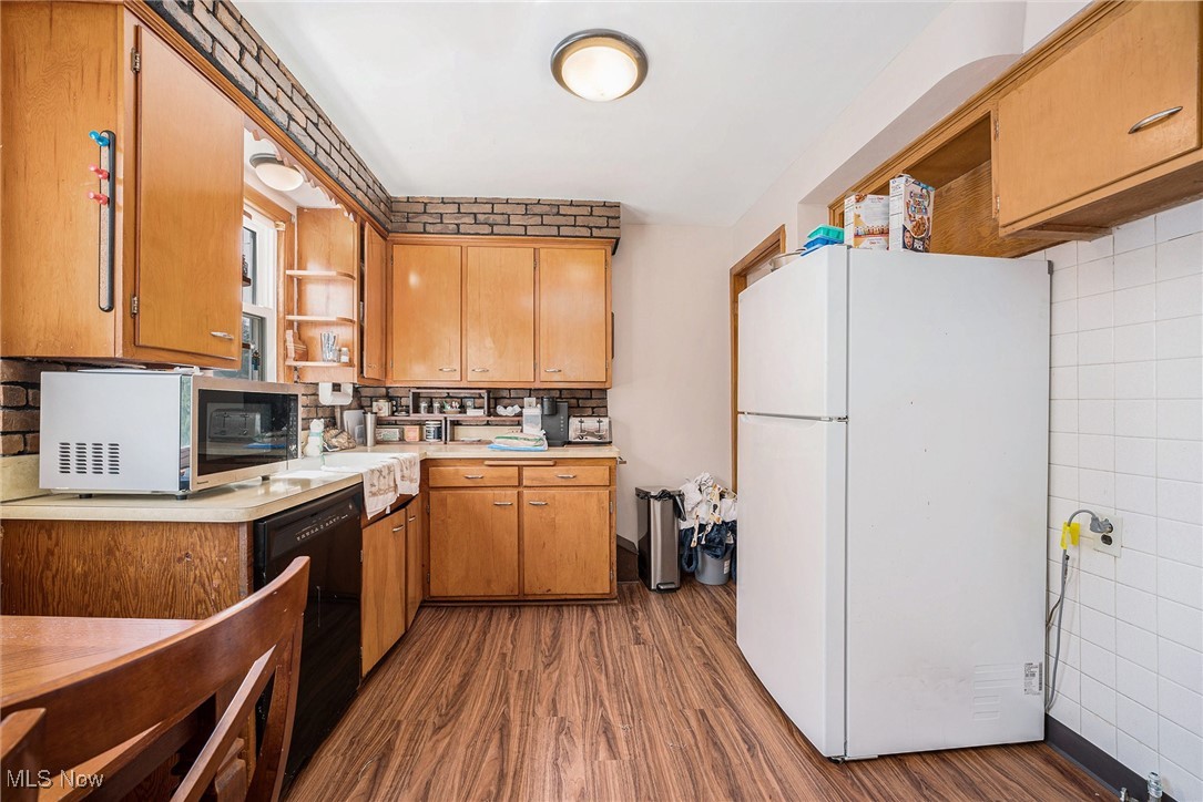 21170 Wilmore Avenue Euclid OH 44123