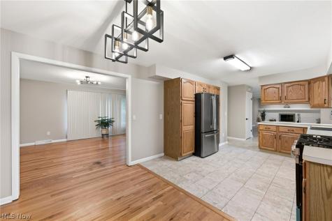 29595 Westminster Drive North Olmsted OH 44070