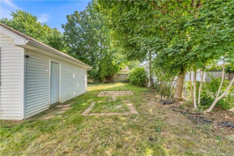 5005 Vandalia Avenue Cleveland OH 44144