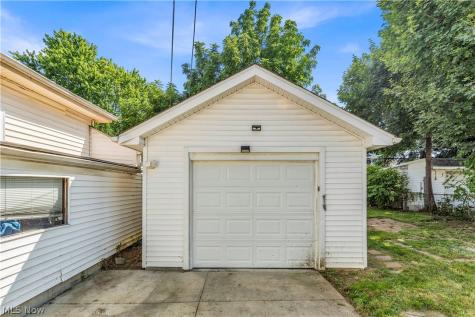 5005 Vandalia Avenue Cleveland OH 44144