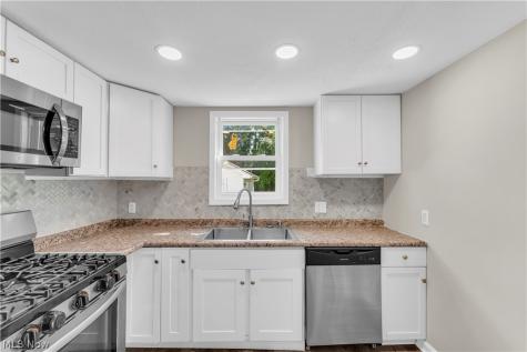 5005 Vandalia Avenue Cleveland OH 44144