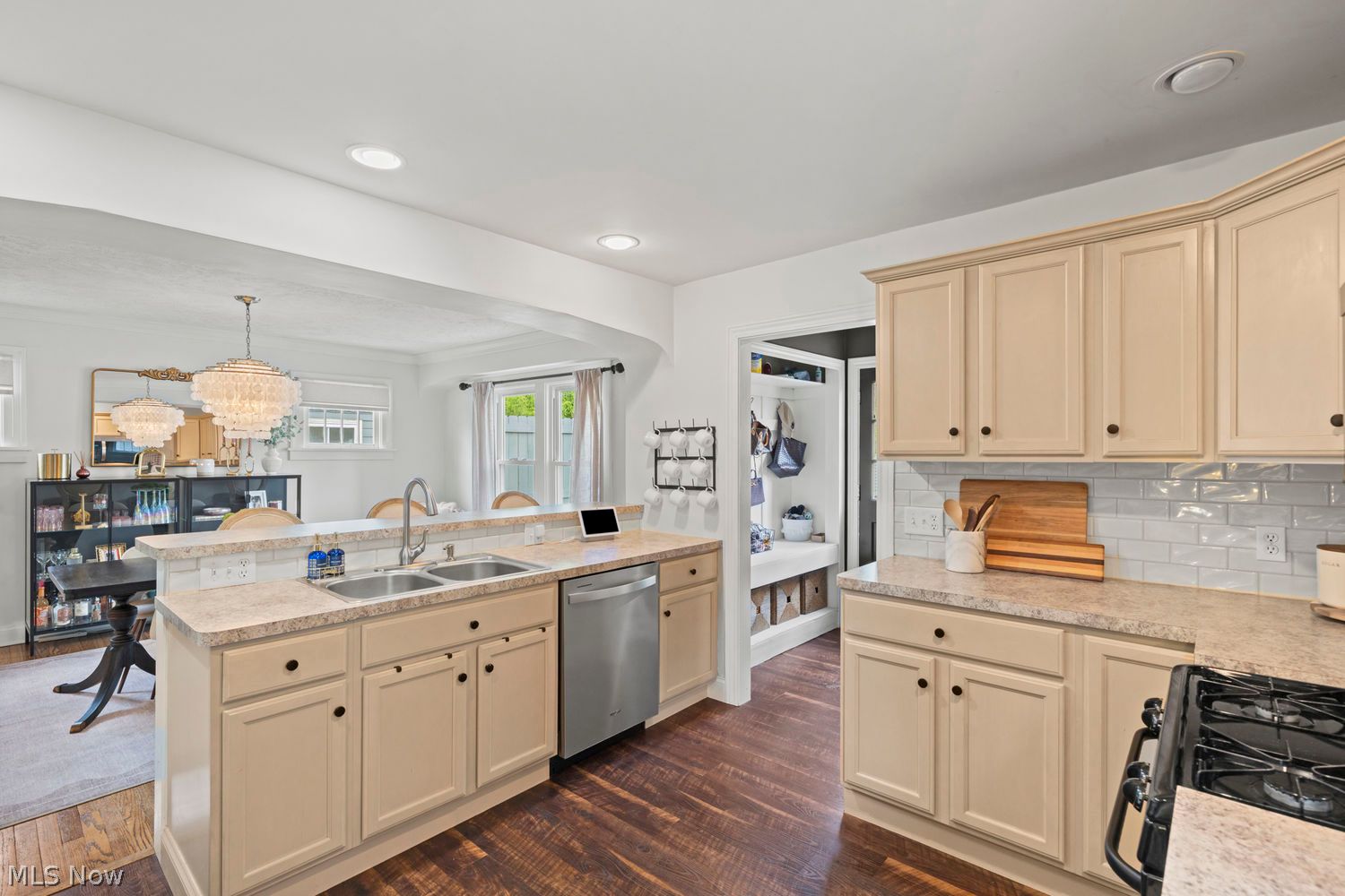 16600 Chatfield Avenue Cleveland OH 44111