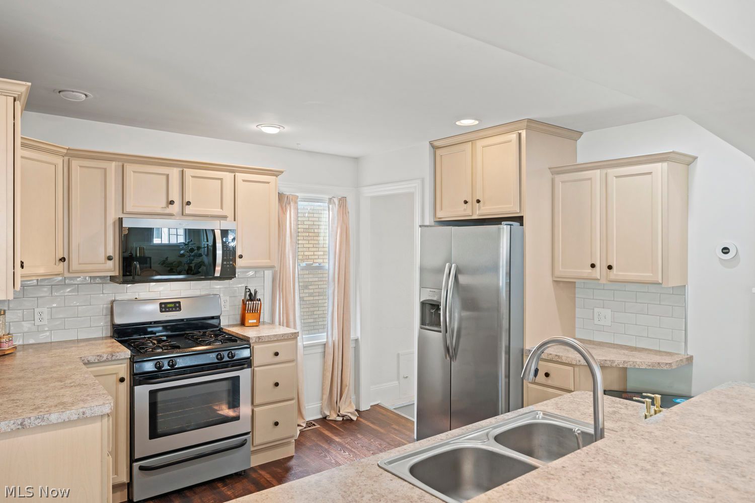 16600 Chatfield Avenue Cleveland OH 44111