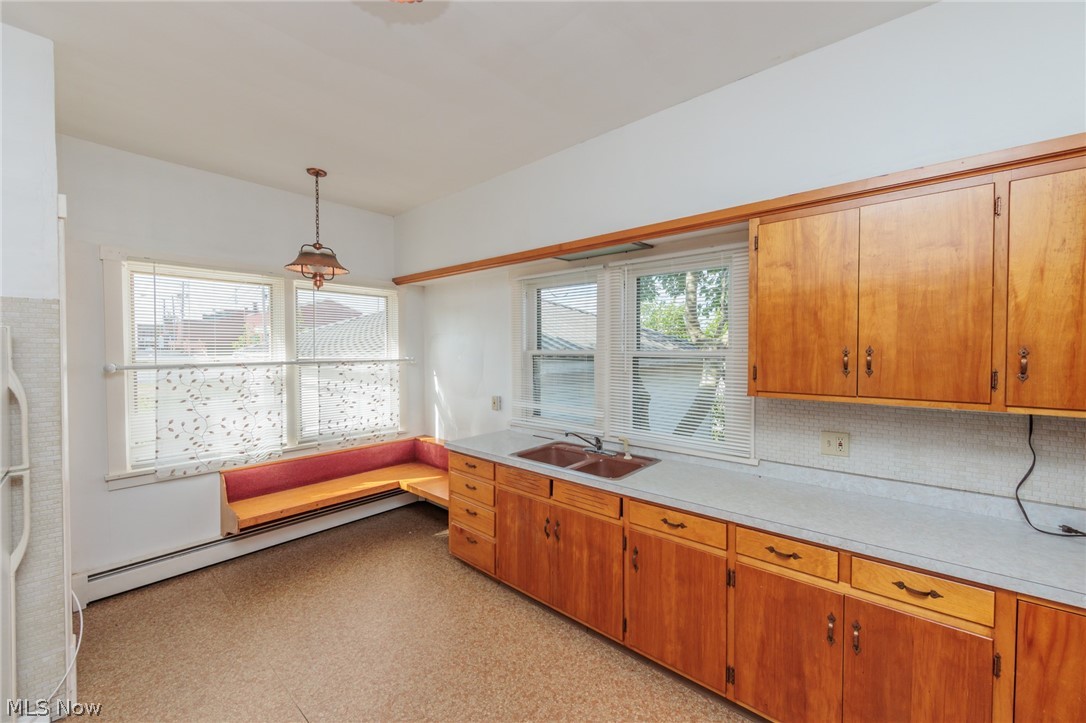 110 Courtland Street Wellington OH 44090