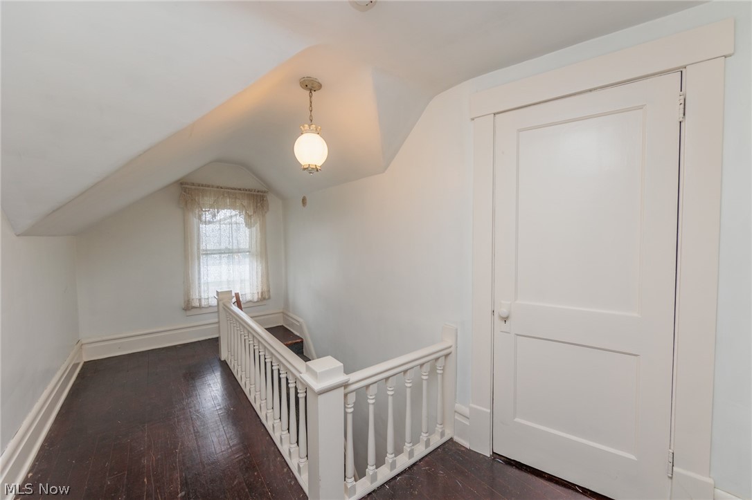 110 Courtland Street Wellington OH 44090