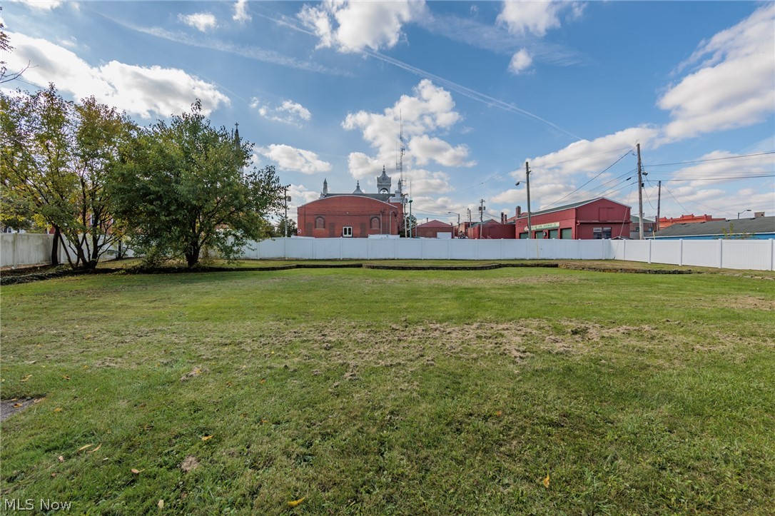 110 Courtland Street Wellington OH 44090