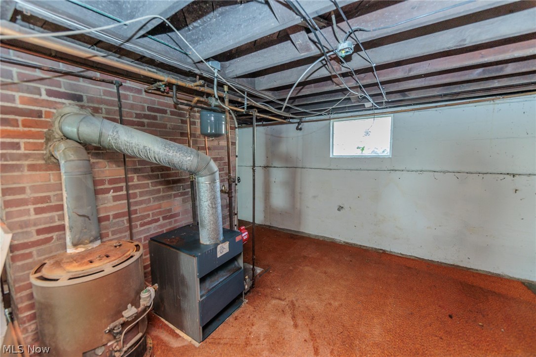 110 Courtland Street Wellington OH 44090